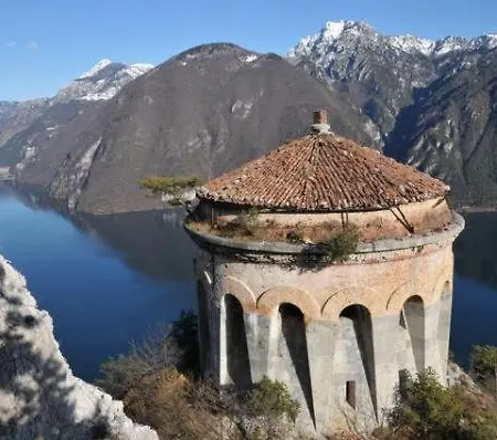 Casa Claudia, A Due Passi Da E *